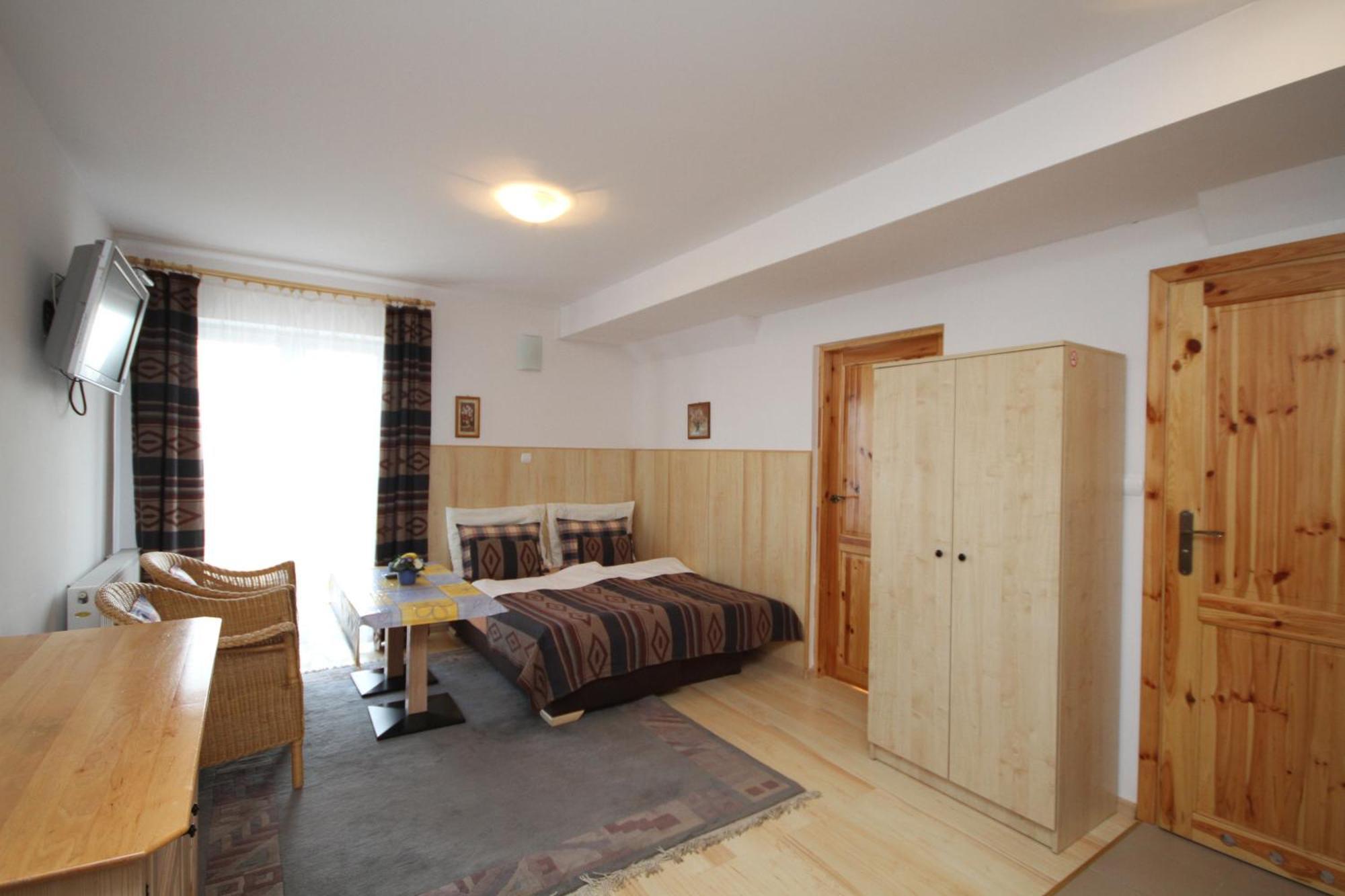 Dworek Leba I Domki Ranczo Itrich Habitación foto